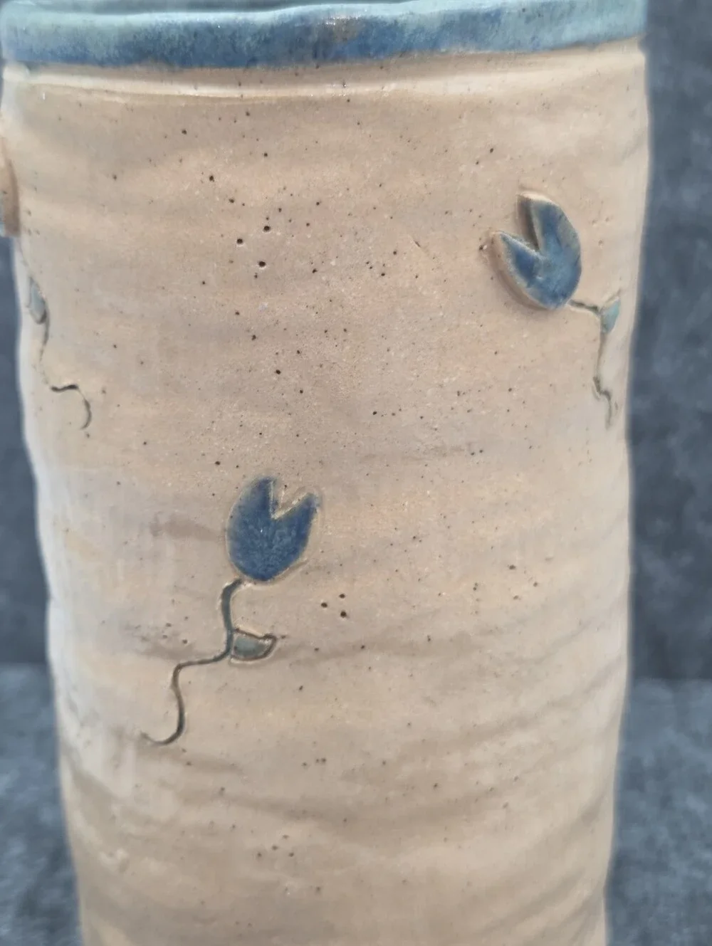 Vintage Hand Thrown Studio Pottery Stoneware Tumbler / Vase Blue Flowers Signed